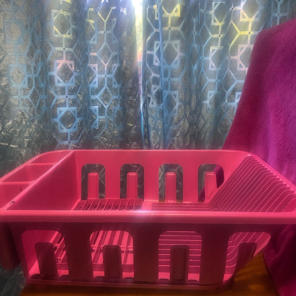 Super Pink Full-Sized Dish Rack